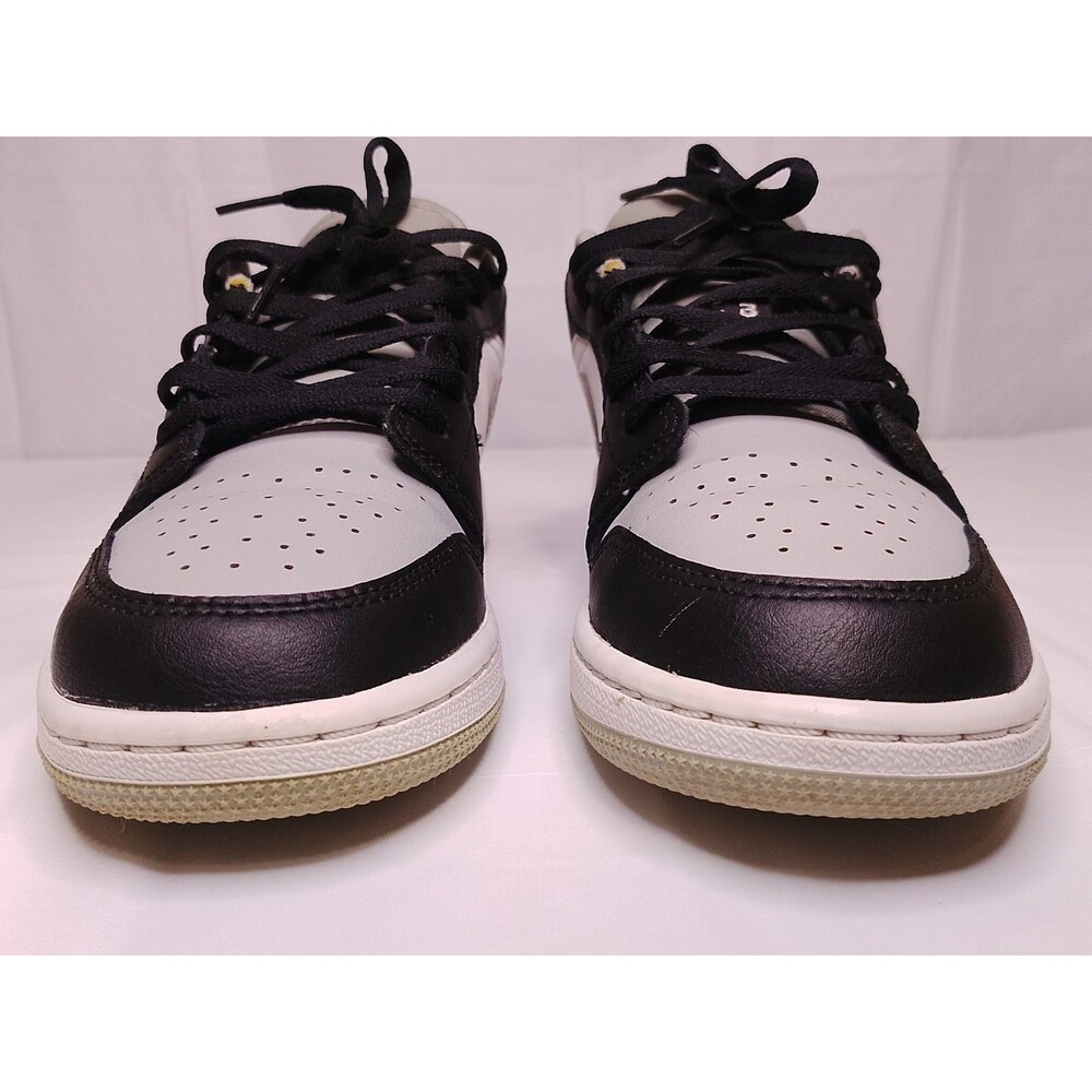 Nike Air Jordan 1 Low - Picture 2 of 13